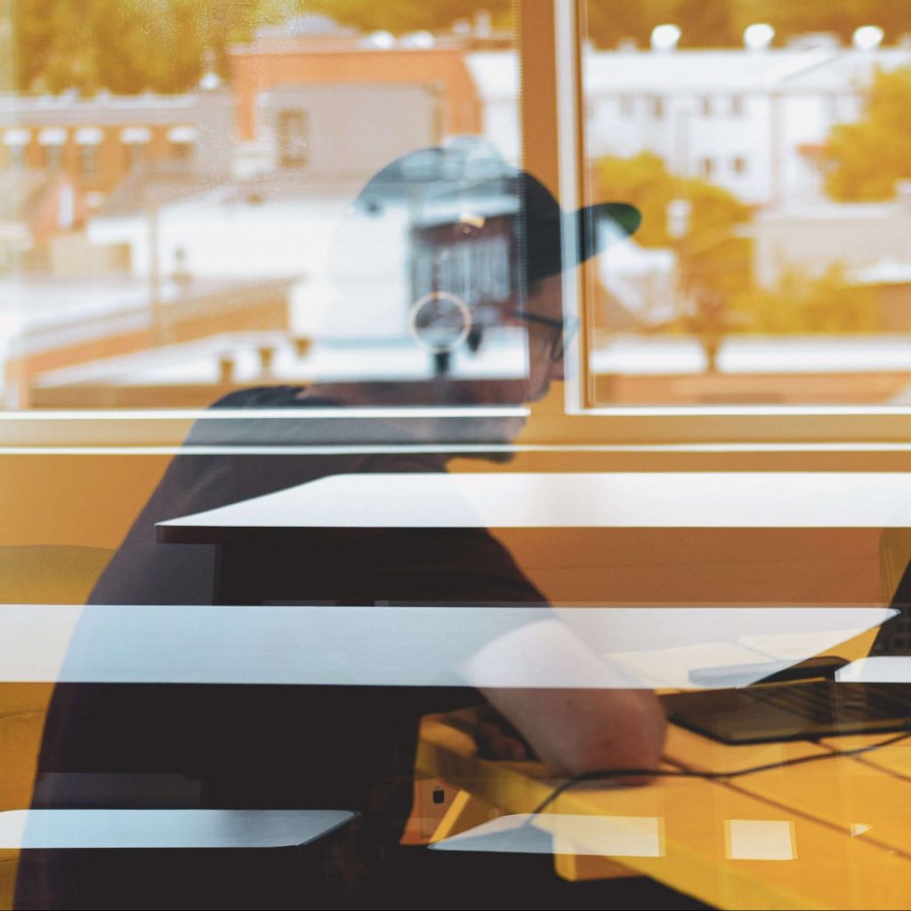 Fundacion Innovacion Bankinter - Cloud reflejo persona